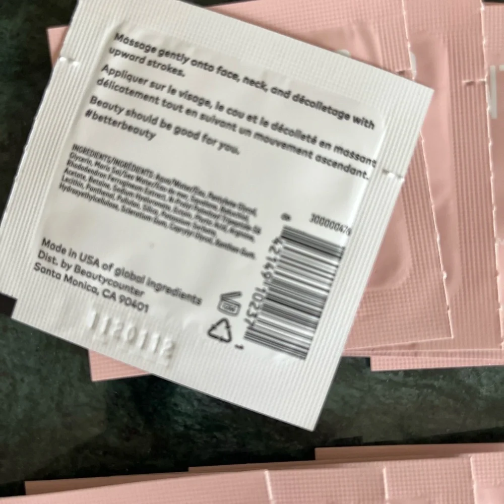 Beautycounter Countertime Tripeptide Radiance Serum sample packs
